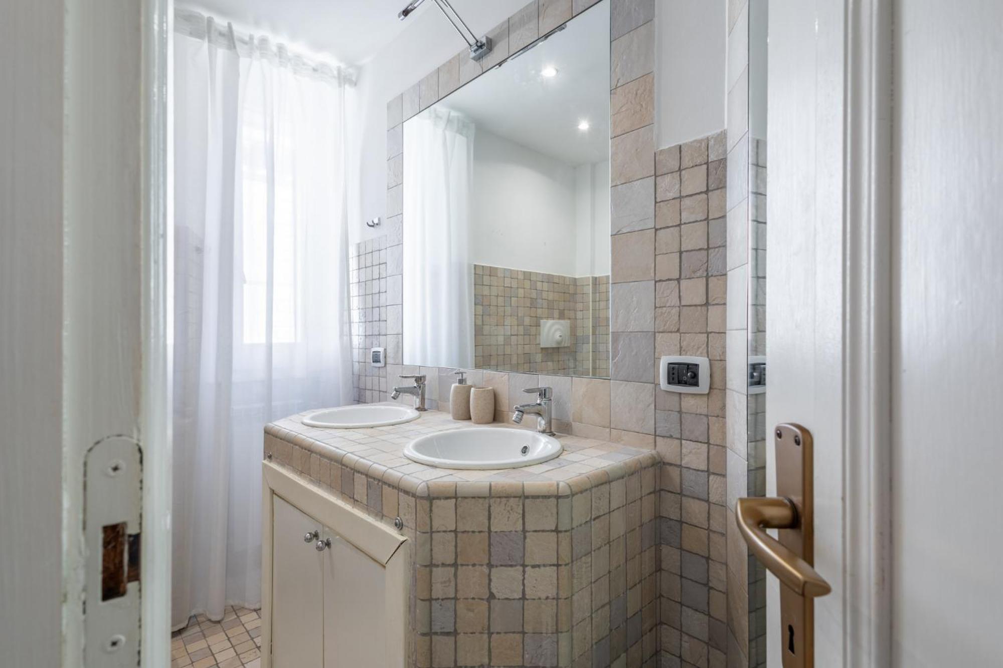 Your Elegant Loft At Termini Station 罗马 外观 照片